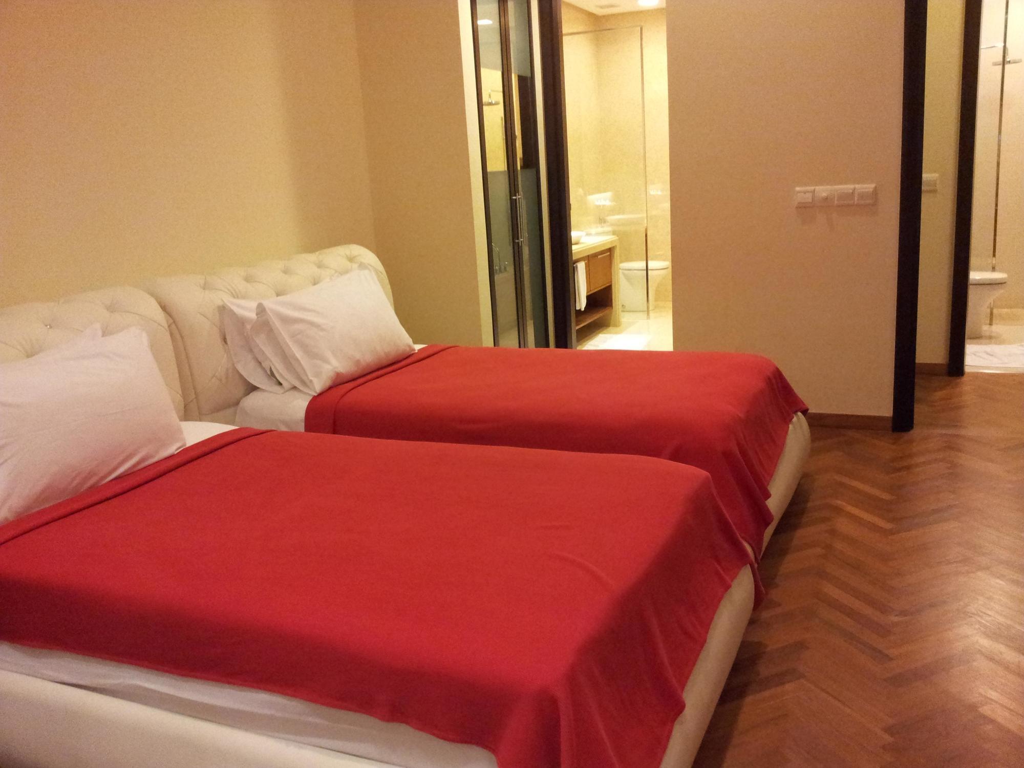 Straits Quay Marina Suites Tanjung Tokong Luaran gambar